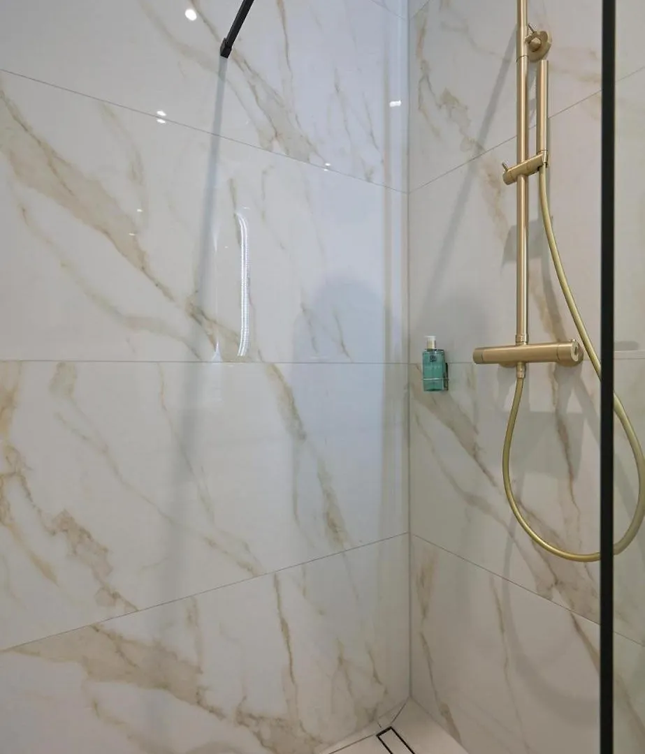 Novallure Downtown - Short Stay Apartments 海牙 0*,  荷兰